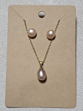 Peach Pink Freshwater Pearl Necklace and Stud Earring Set